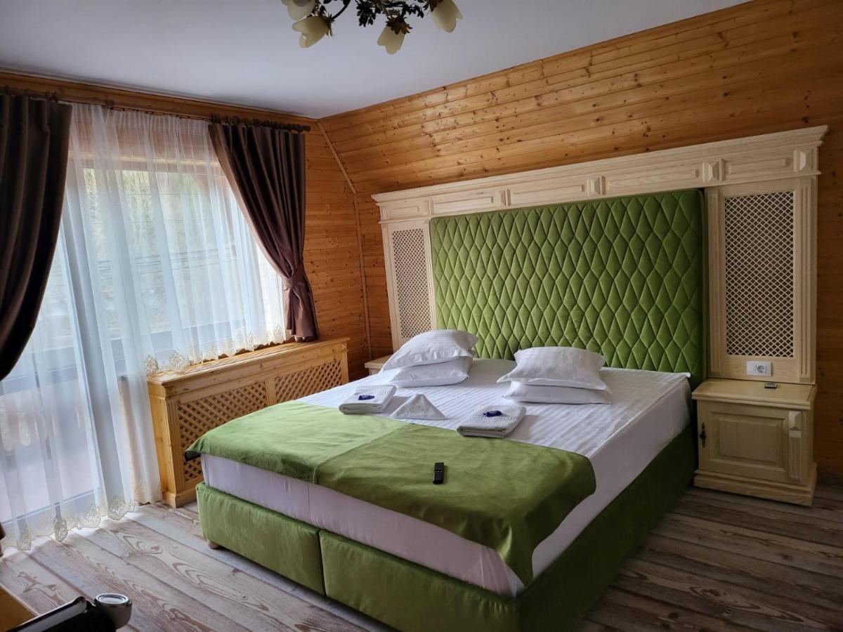 Готель Casa Baciu Фунду-Молдовей Екстер'єр фото