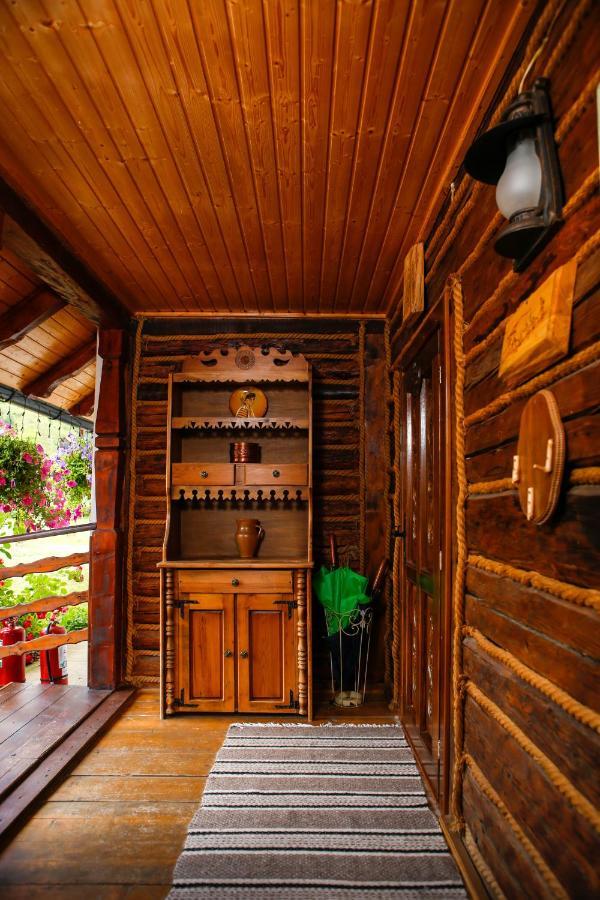 Готель Casa Baciu Фунду-Молдовей Екстер'єр фото
